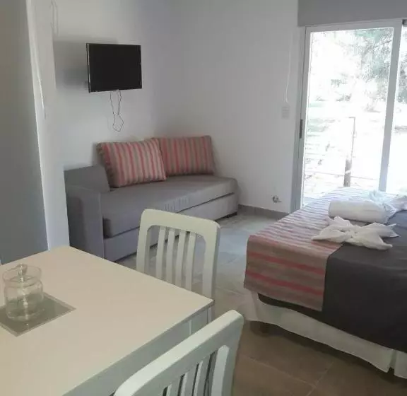 Apart Del Este