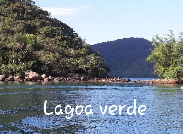 Aamiaismajoitus (B&B) Suítes Encanto Do Pai