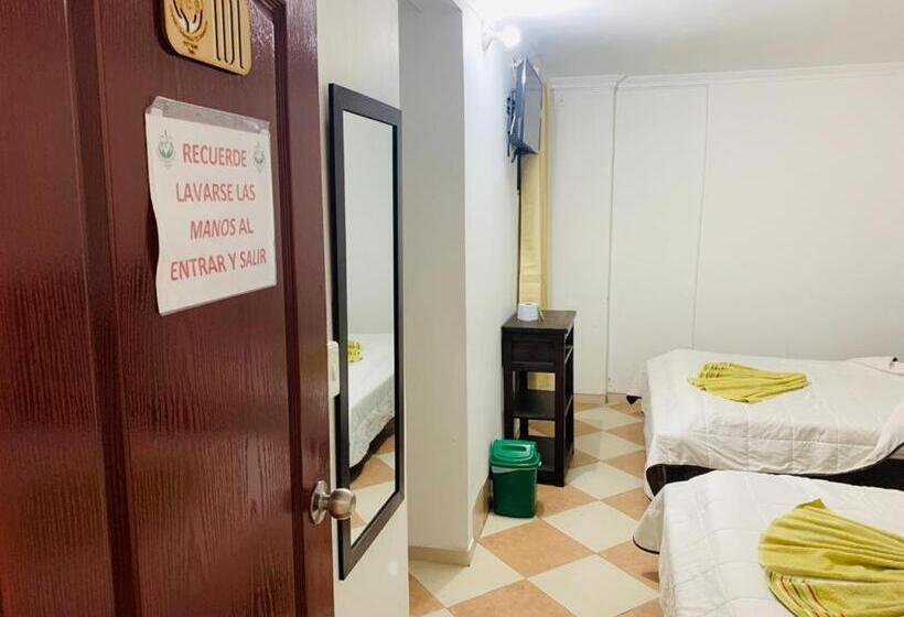 هتل Colonial El Bosque