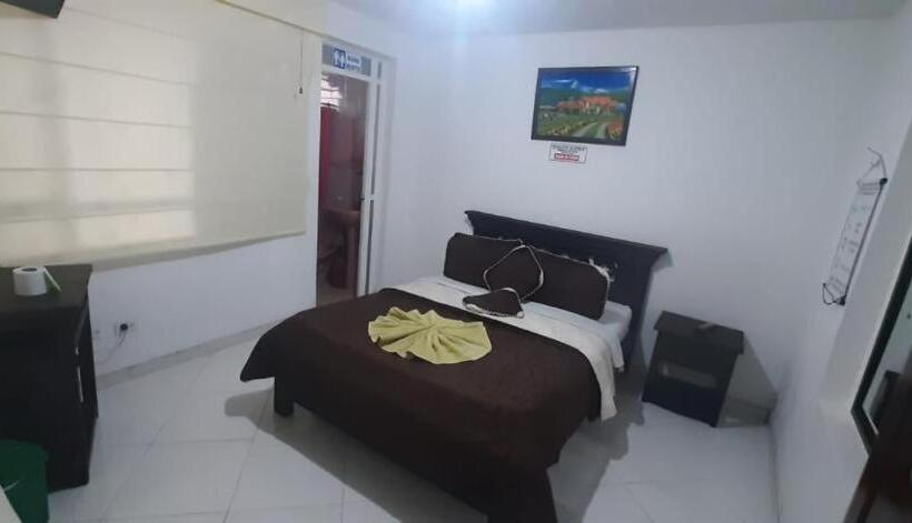 هتل Colonial El Bosque