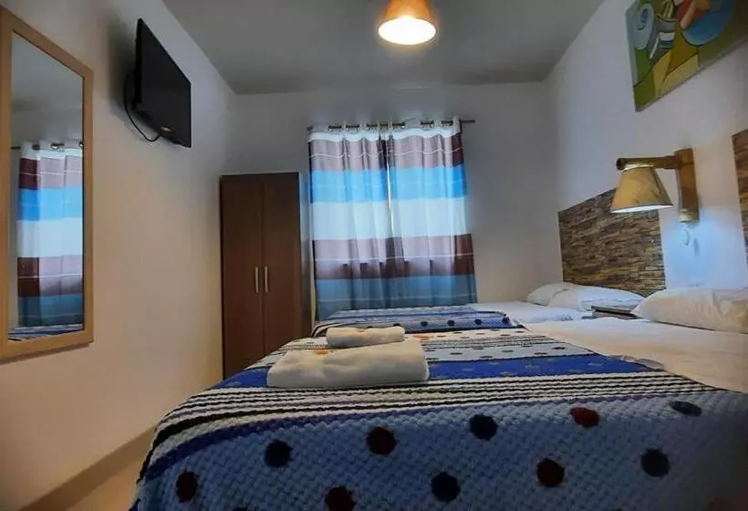 ペンション Hostal Brisa Marina