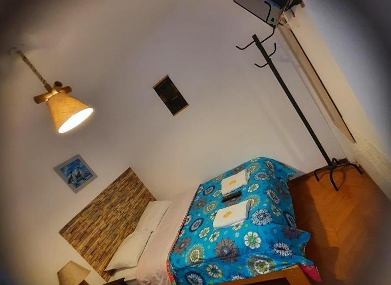 بنسيون Hostal Brisa Marina