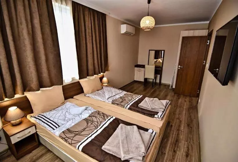 ペンション Zarevata Guest House