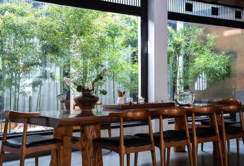 Hotelli Lijiang Gemmer