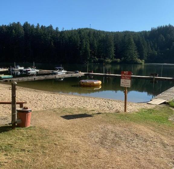 Mercer Lake Resort And Beach