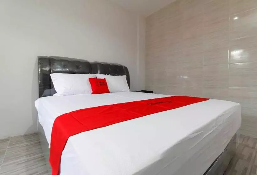 ペンション Reddoorz Plus Near Rs Royal Prima