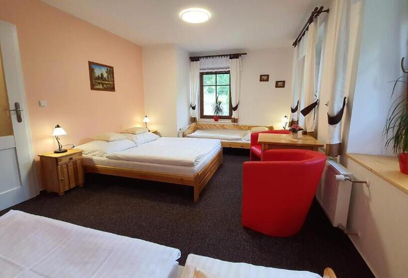 بنسيون Penzion čtyřlístek