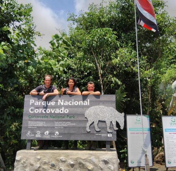 پانسیون Casita Happy Feet And Tours Corcovado