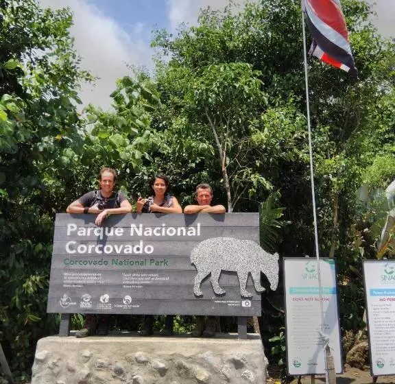 پانسیون Casita Happy Feet And Tours Corcovado