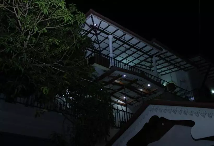 Majatalo Villa Mango Tree
