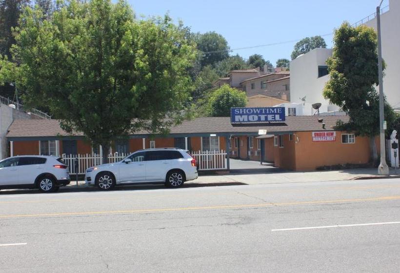 Showtime Motel