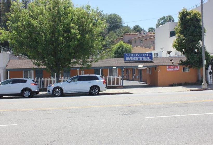 Showtime Motel