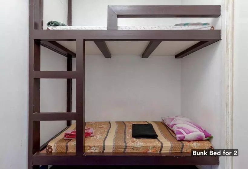 هاستل Zen Rooms Rh Inn