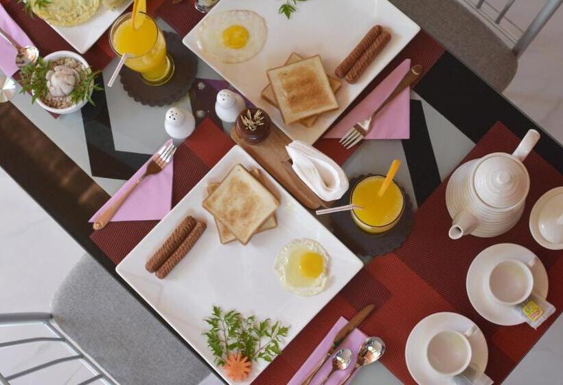 Pensjonat Noomuraka Inn