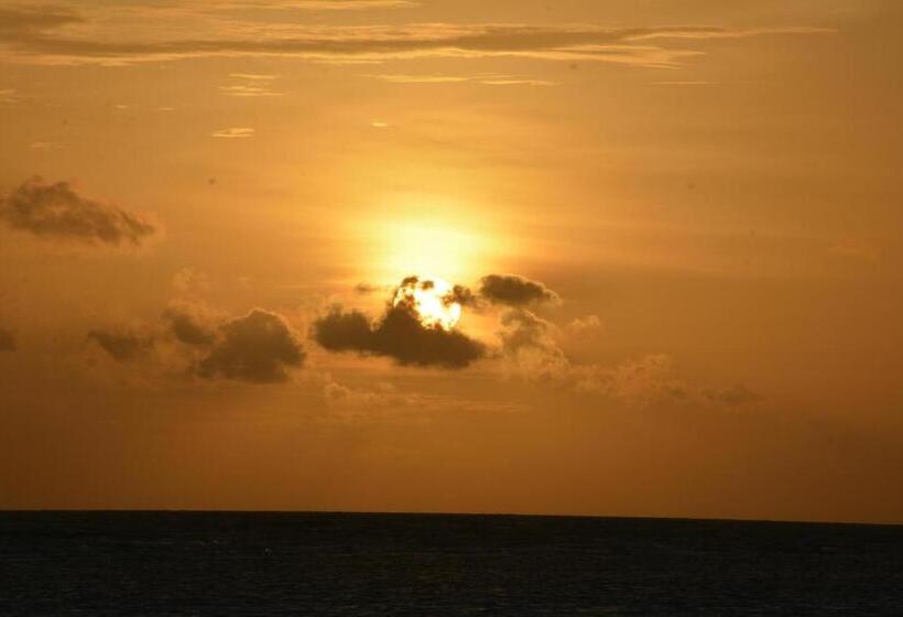 Pensjonat Noomuraka Inn