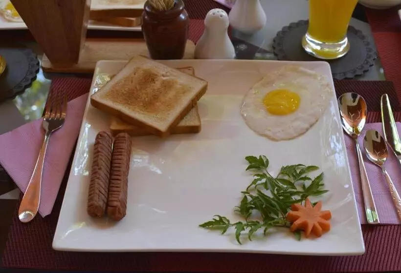 پانسیون Noomuraka Inn