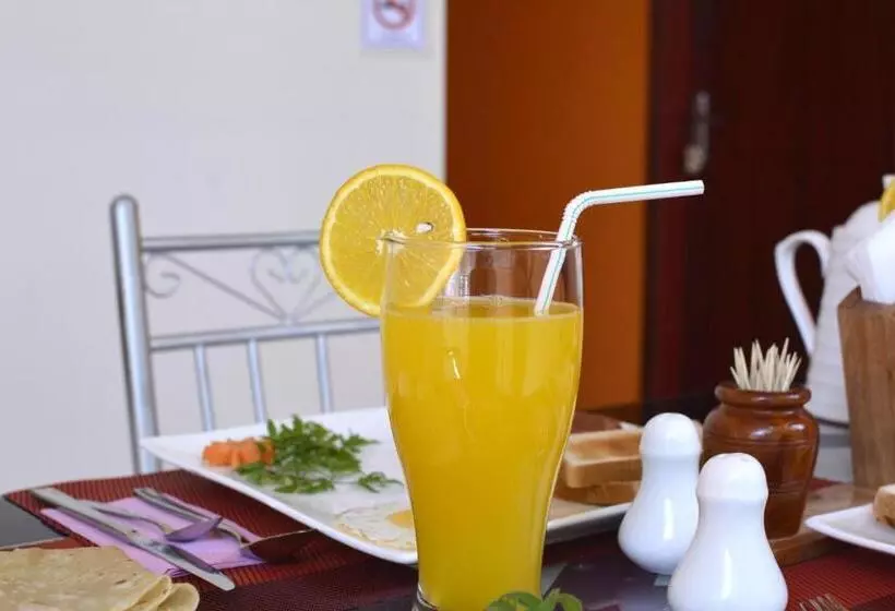 پانسیون Noomuraka Inn