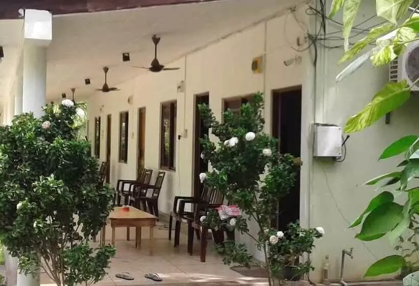 پانسیون Vasuki Guest House