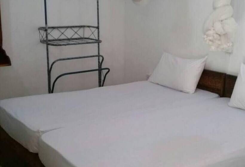 펜션 Vasuki Guest House