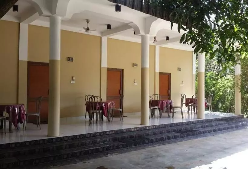 پانسیون Vasuki Guest House