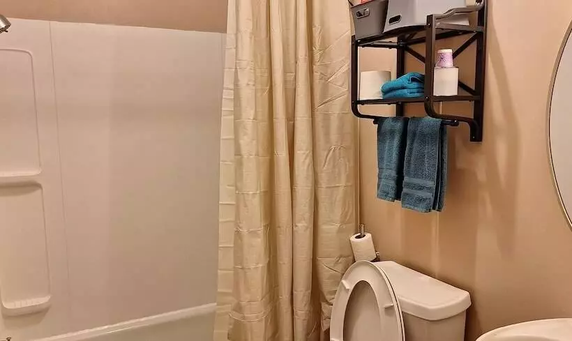 Motelli Rest Stop 6 Inn