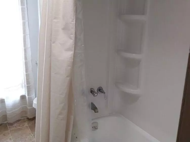 Motelli Rest Stop 6 Inn