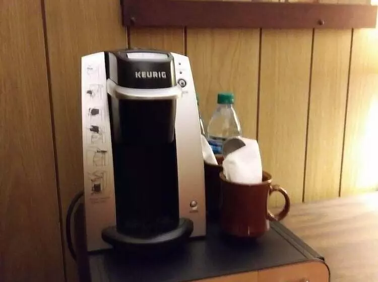 Motelli Rest Stop 6 Inn