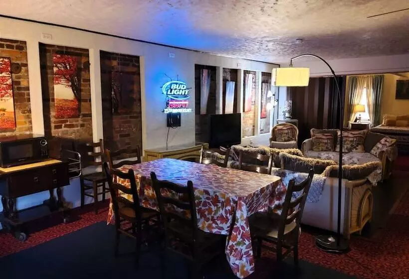 Motelli Rest Stop 6 Inn