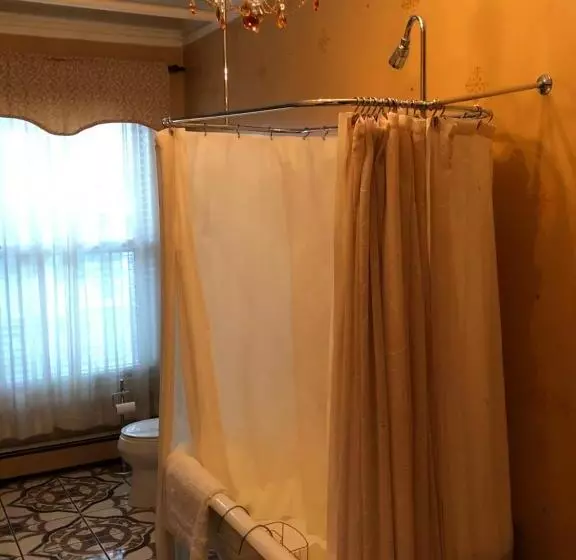 Penley House Bed & Breakfast