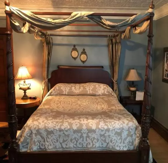 Penley House Bed & Breakfast