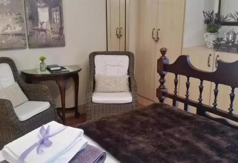 Majatalo A La Maison Boutique Guesthouse