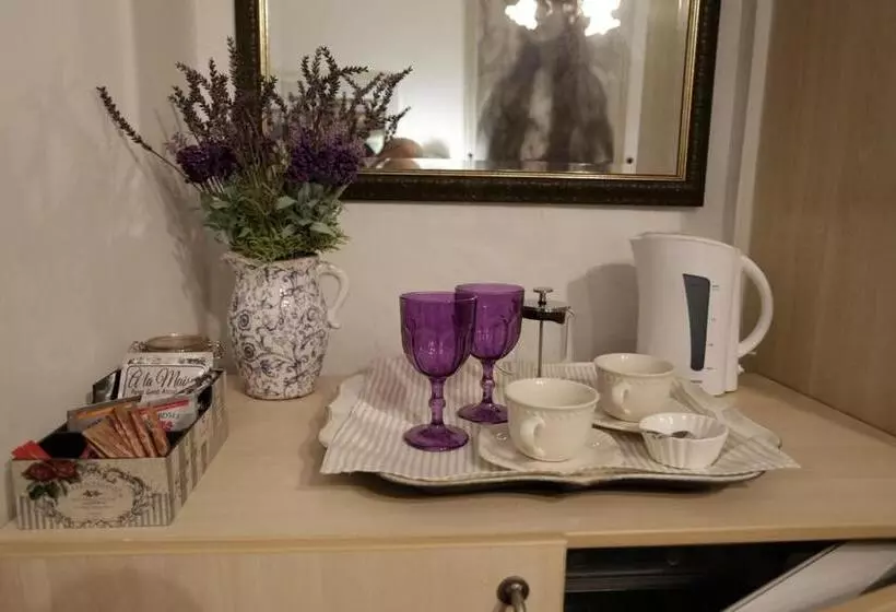 Majatalo A La Maison Boutique Guesthouse