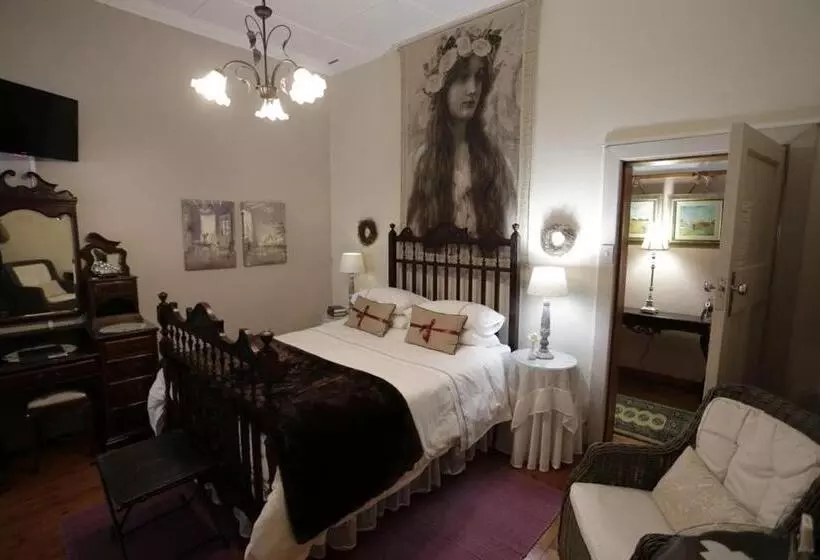 Majatalo A La Maison Boutique Guesthouse