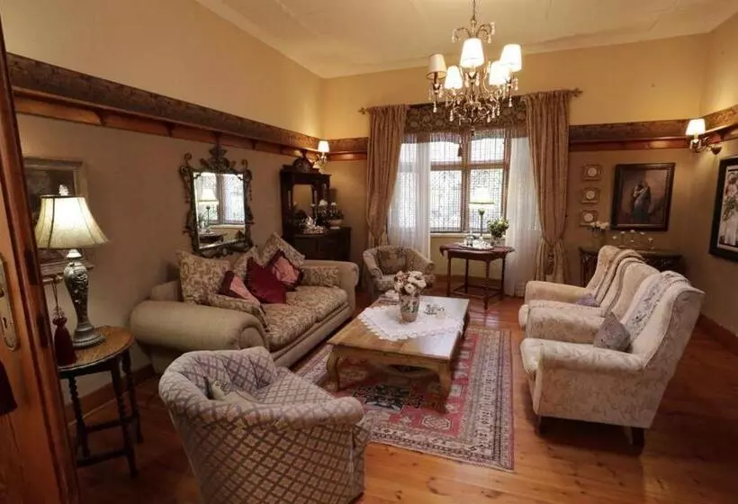 Majatalo A La Maison Boutique Guesthouse