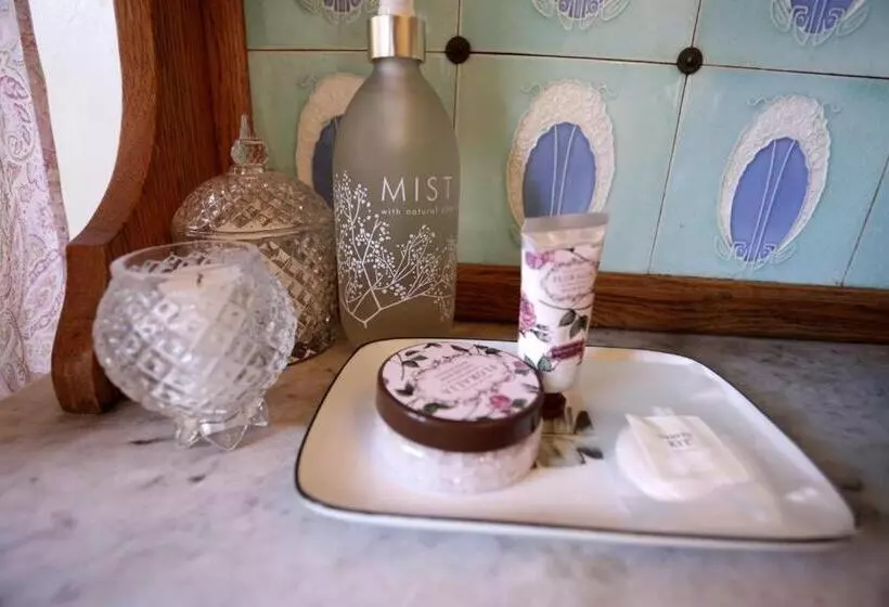 Majatalo A La Maison Boutique Guesthouse