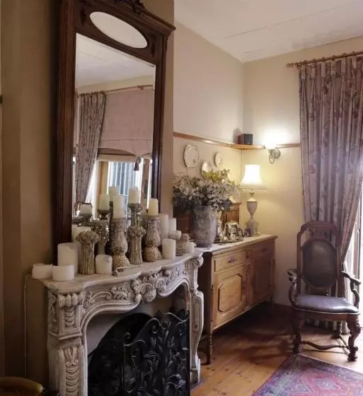 Majatalo A La Maison Boutique Guesthouse