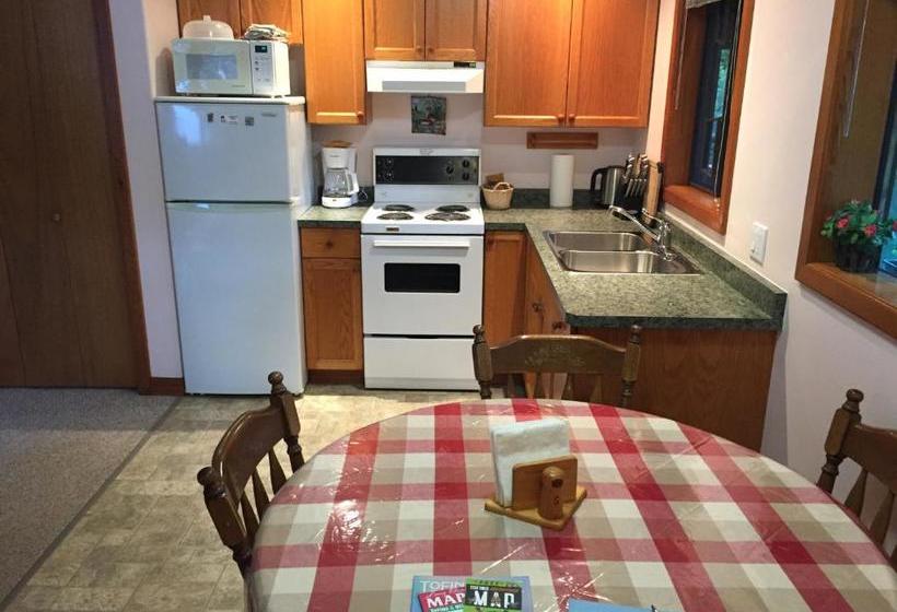 پانسیون Summerhill Guest House