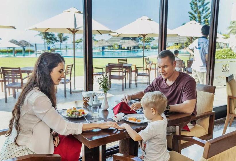 Vietsovpetro Ho Tram Beach Resort & Spa