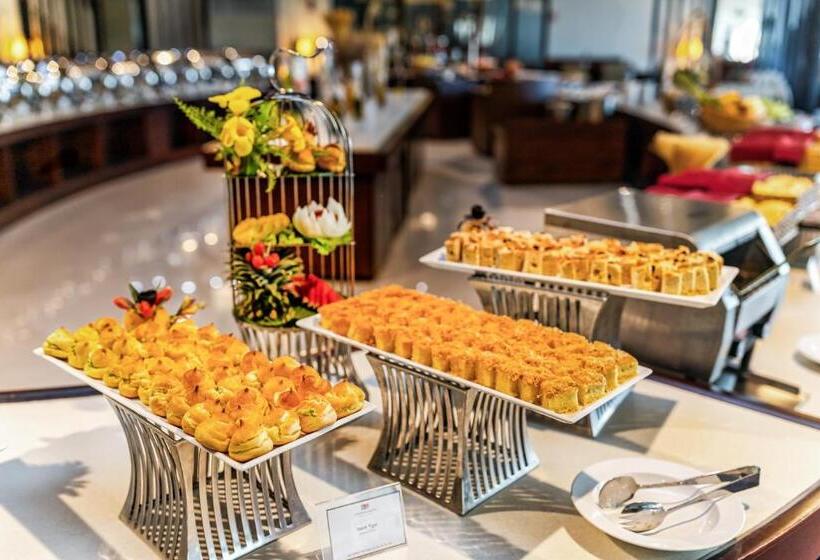 Vietsovpetro Ho Tram Beach Resort & Spa