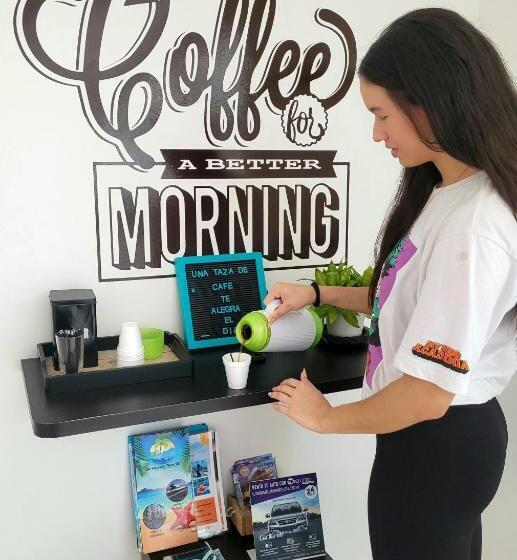 הוסטל Costana   Hostal