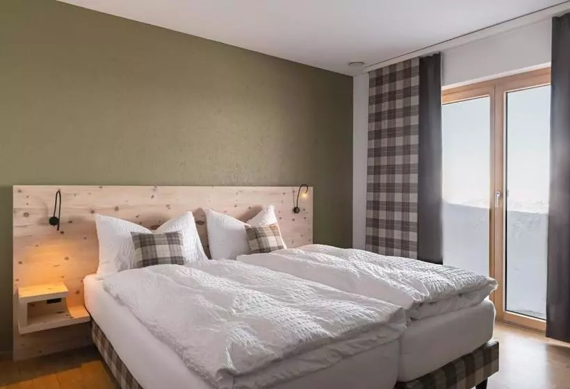 Retkeilymaja Gipfelrestaurant Fronalpstock