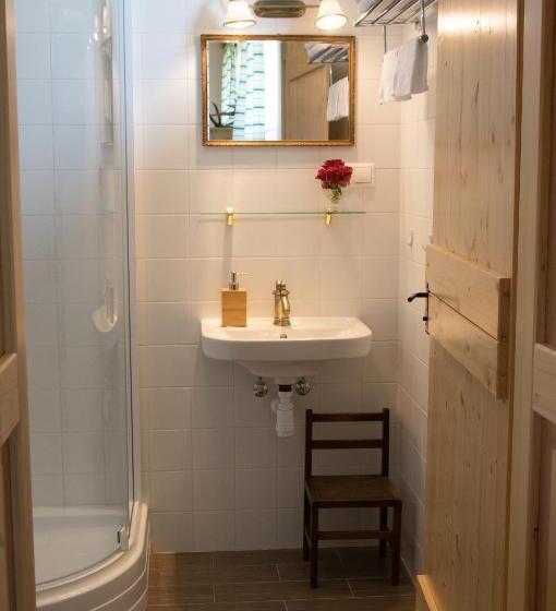 膳宿费 édenkert Vendégházak