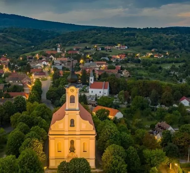 ペンション édenkert Vendégházak