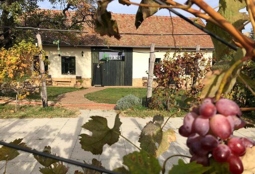 膳宿费 édenkert Vendégházak