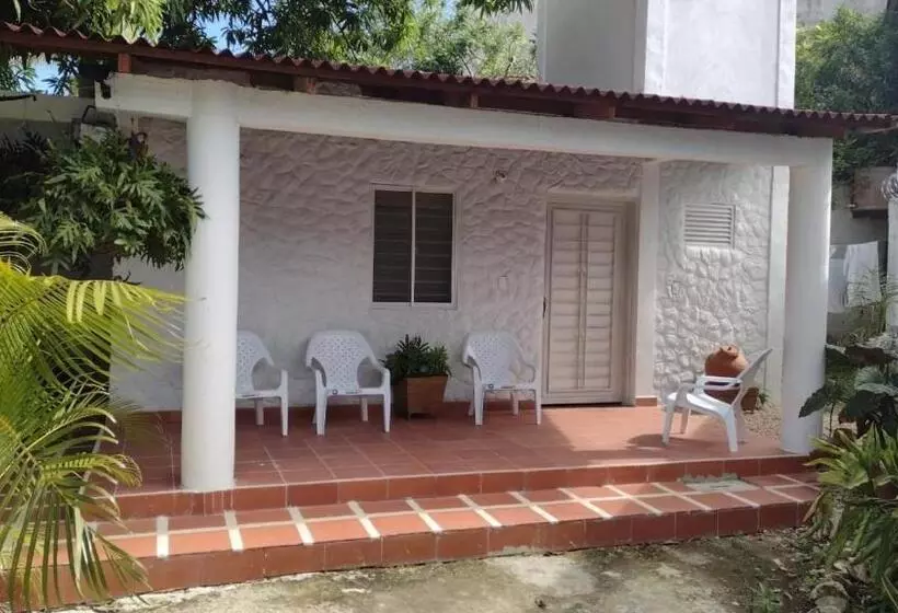 Majatalo Hostal Del Mar   Tolu