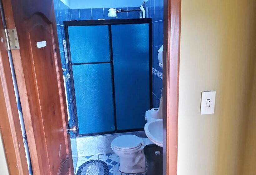 بنسيون Hostal Dorys Mar