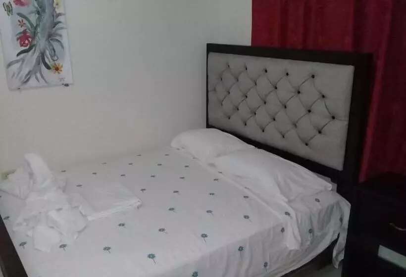 پانسیون Hostel Quintonido