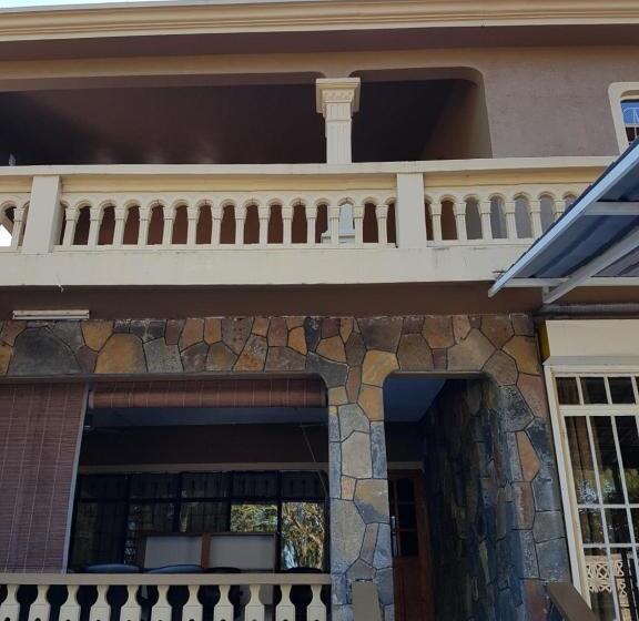 پانسیون Jn Sunflower Residence