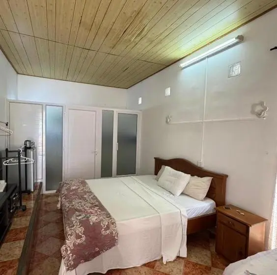 پانسیون Jn Sunflower Residence