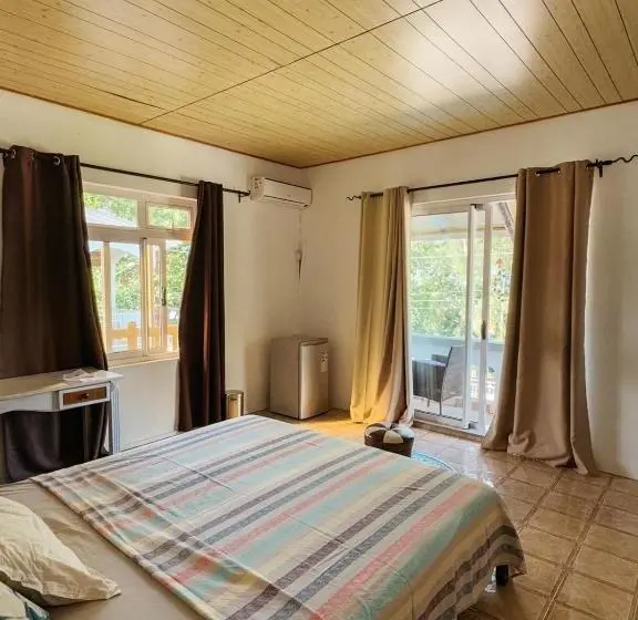 پانسیون Jn Sunflower Residence